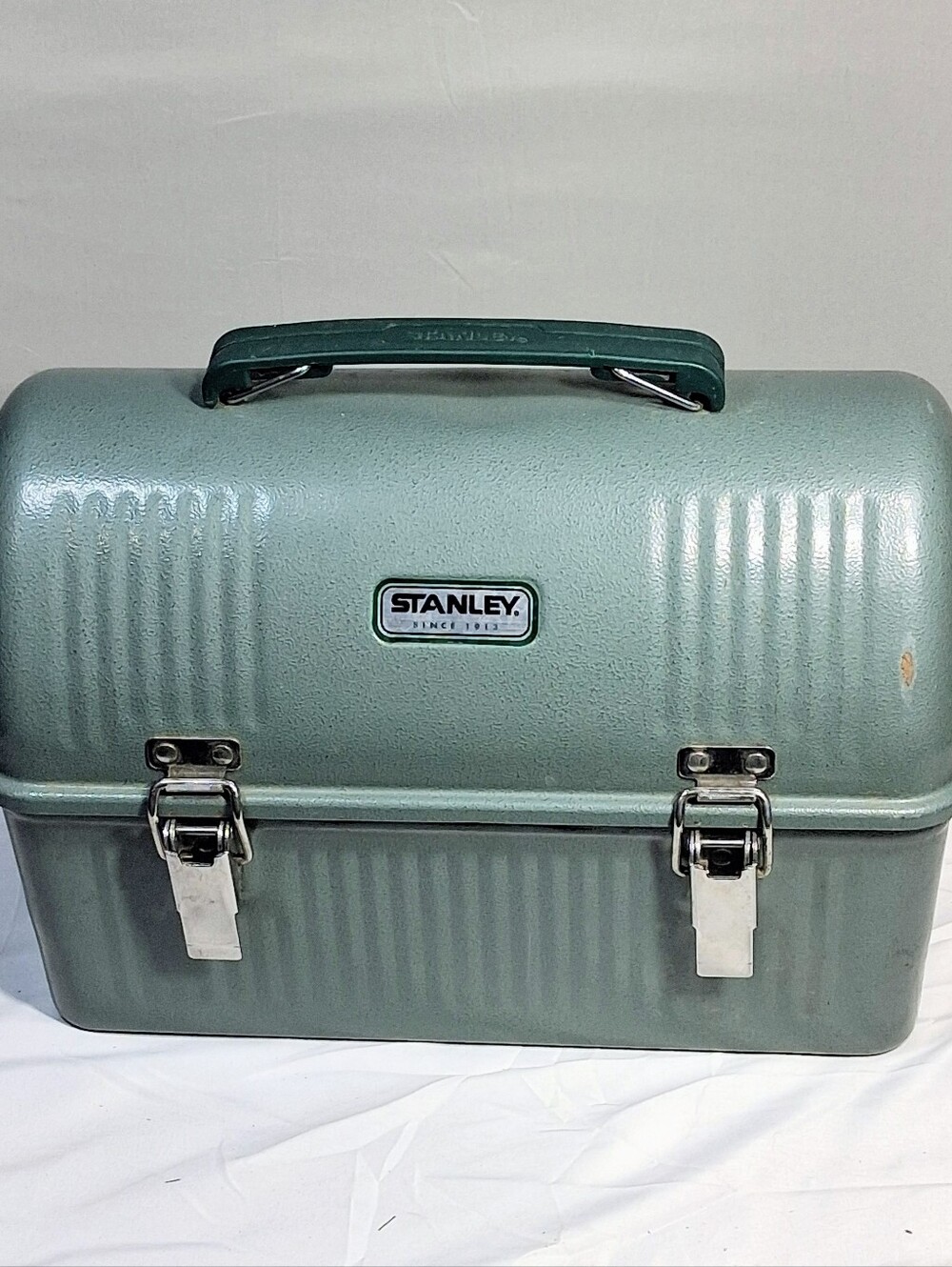 1950's Stanley Green 9.4 Litre Stainless Steel Doublelock Heavy Duty Lunchbox